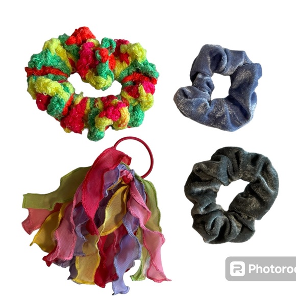 Set of 4 Children’s Hair Tie Scrunchies - Picture 1 of 5